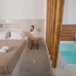 Hector Cave House Villa *