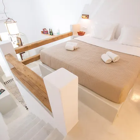 Hector Cave House Oia (Santorini)