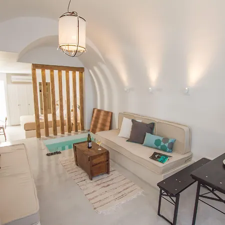 Villa Hector Cave House