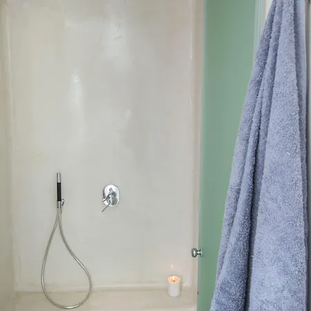 Villa Hector Cave House