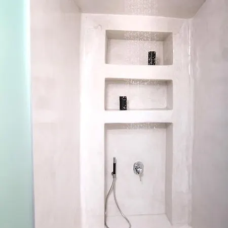 Villa Hector Cave House