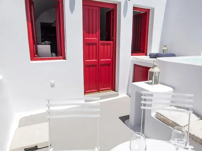 Hector Cave House * Ия