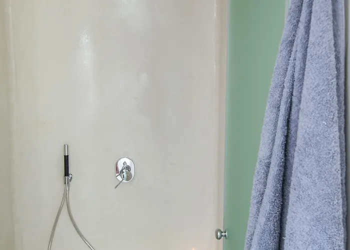 Вилла Hector Cave House