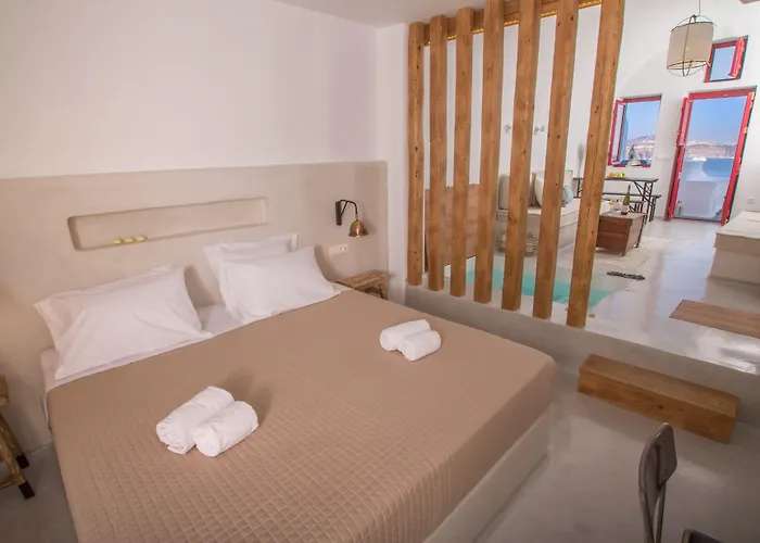 Hector Cave House Oia (Santorini)