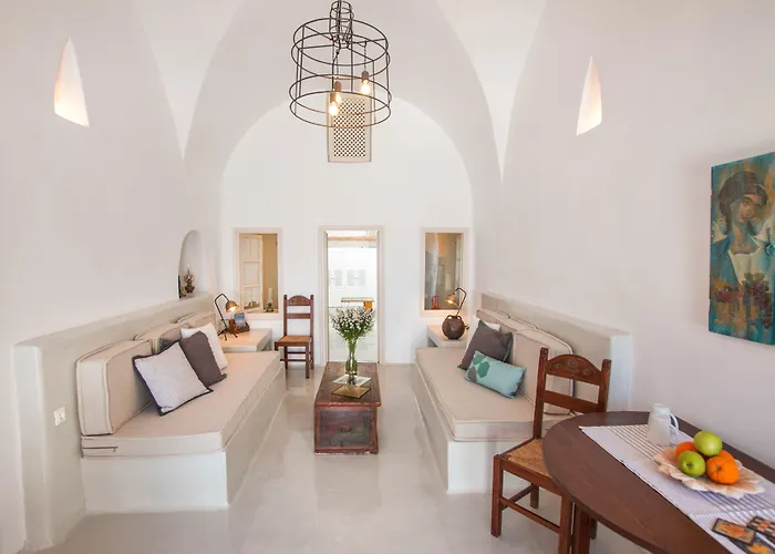 Villa Hector Cave House