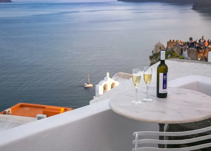 Hector Cave House * Oia (Santorini)